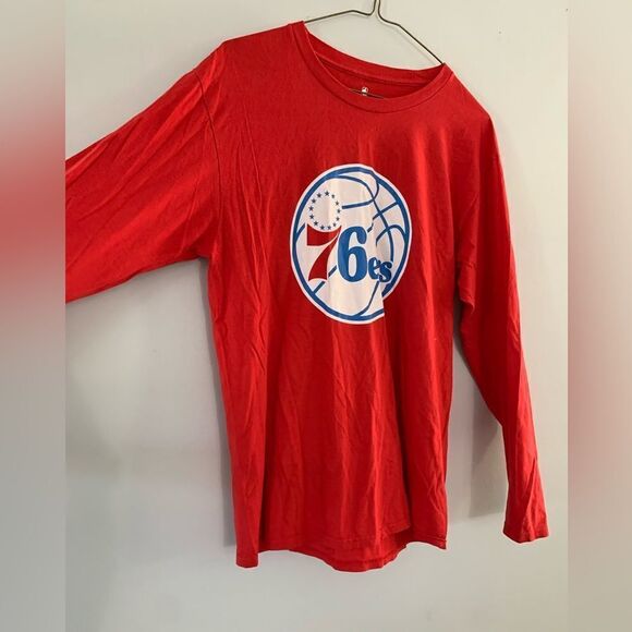 Fanatics Philadelphia 76ers Sixers Red Fitted Long Sleeve T-shirt Size M Unisex - Picture 3 of 7
